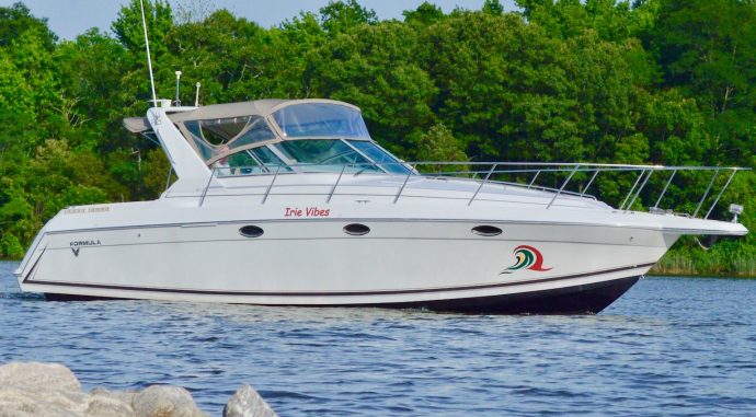 corporate-event-outings-chesapeake-bay-south-river-annapolis-island-chill-yacht-cruises-charters-sailboat-powerboat-rental-visit-washington-baltimore-thomas-point-light-house-birthdays-anniversary-boat-rental-chesapeake-edgewater-south-river