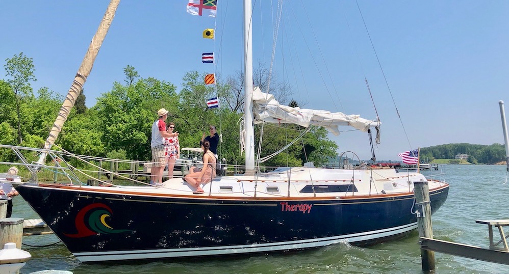 sailboat cruising chesapeake bay