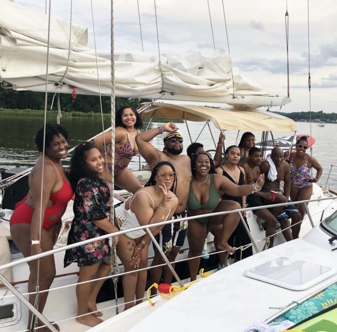 md-yacht-charter-rentals-near-me-maryland-baltimore-thomas-point-shoal-light-house-tour-chesapeake-bay-south-river-bridge-annapolis-edgewater-boat-rental