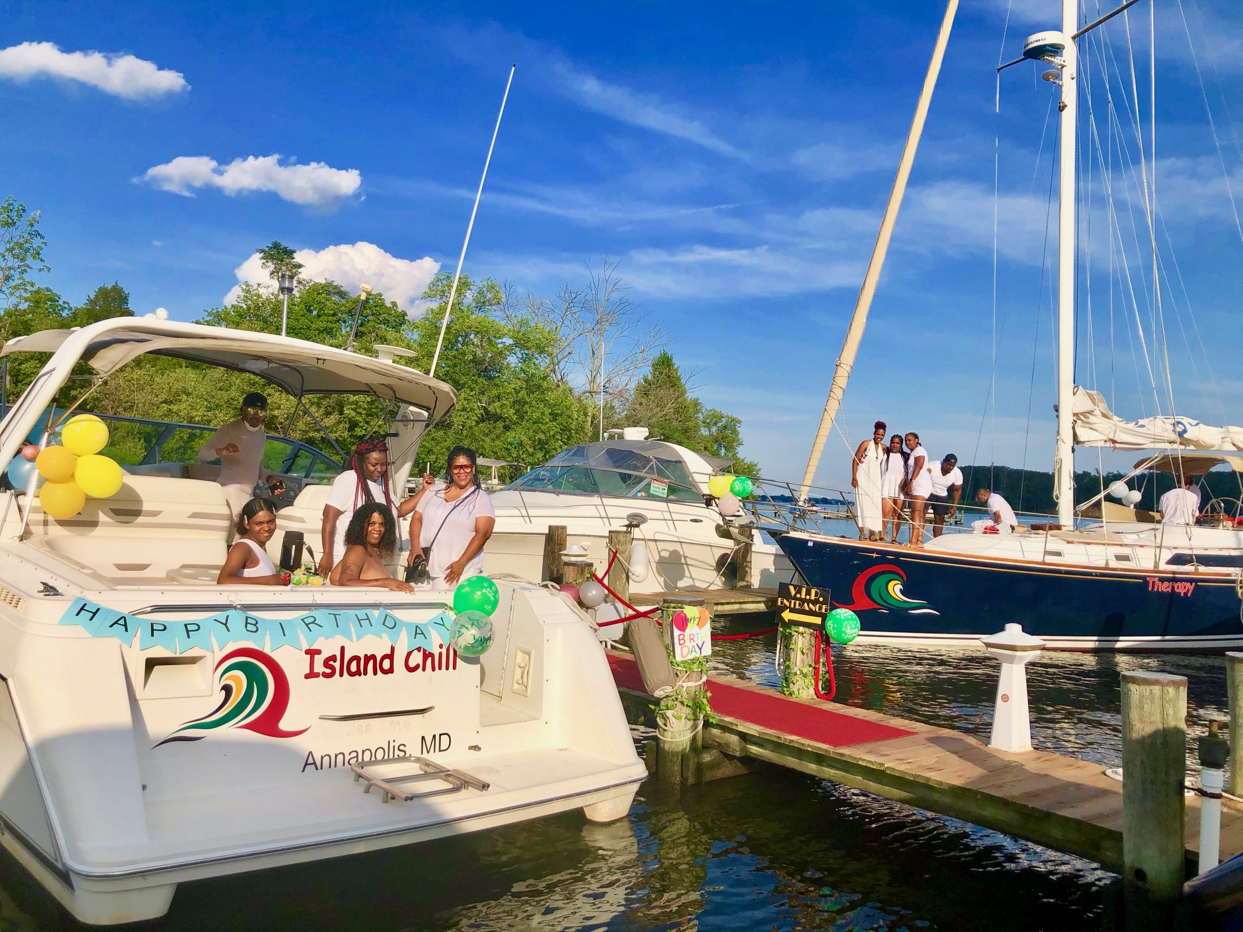 romantic-sunset-cruise-charter-annapolis-chesapeake-bay-maryland-thomas-point-light-house-south-river-maryland-boat-charter-rental-baltimore-yacht-captain-sailboat-powerboat-12-twelve-people